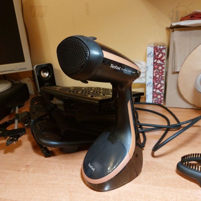 Продам парогенератор тефаль.