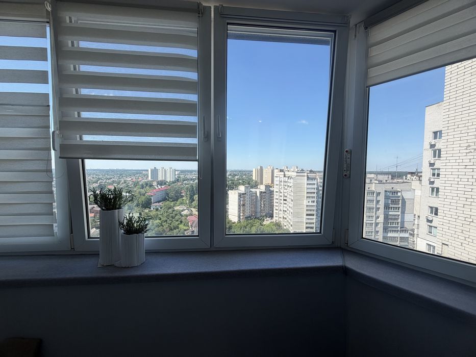 Продаж видової квартири Бровари , вул Грушевського 7