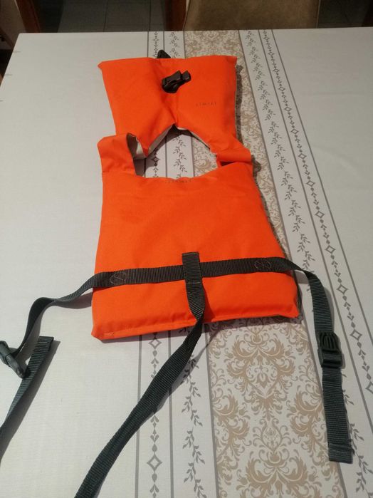 Vende-se colete salva- vidas criança