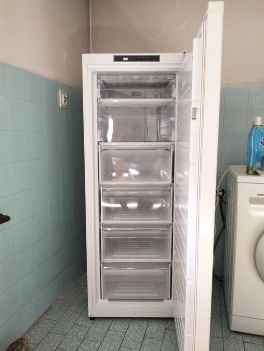 Zamrażalka szufladowa Kernau KFUF 14151 W