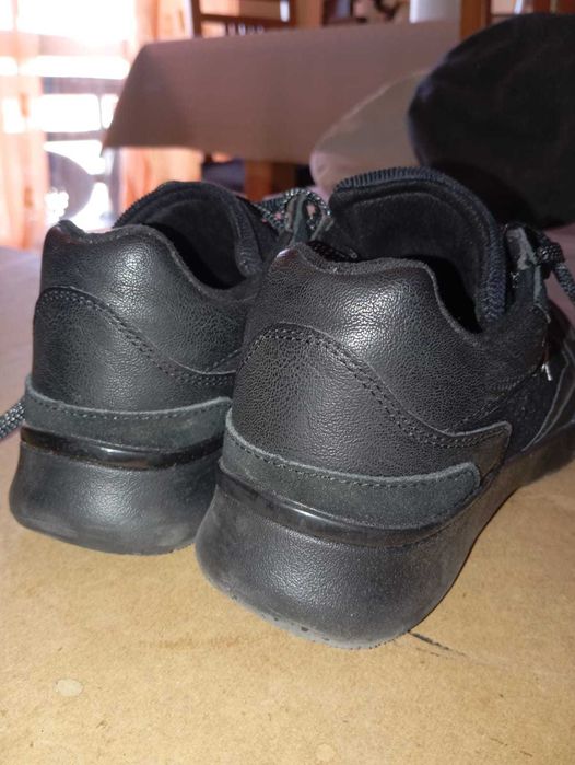 Sapatilhas Kanguro Pretas