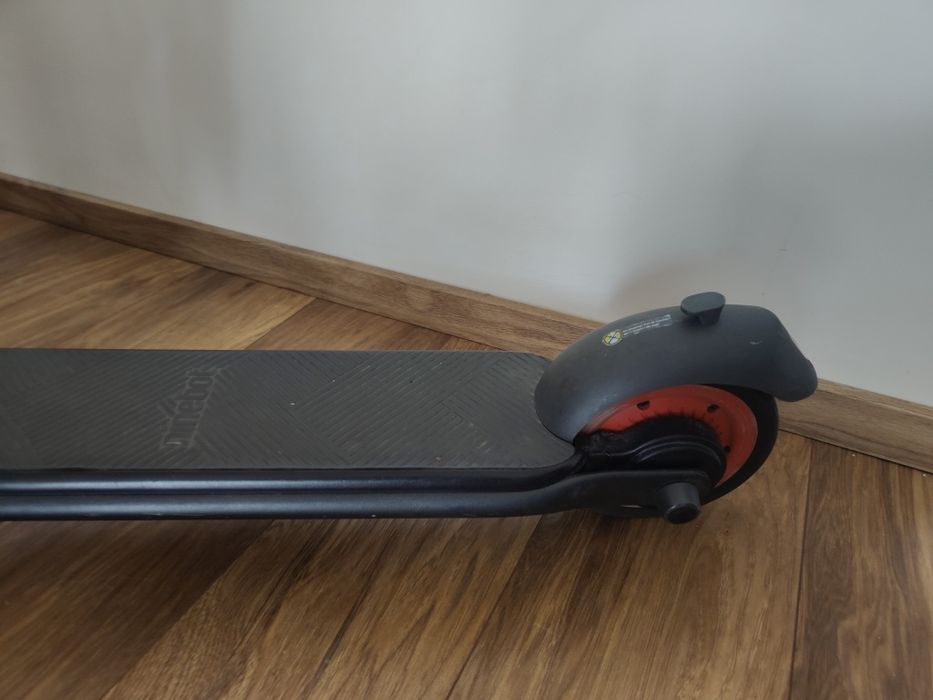 Hulajnoga Elektryczna Segway Ninebot eKickscooter ZING C20