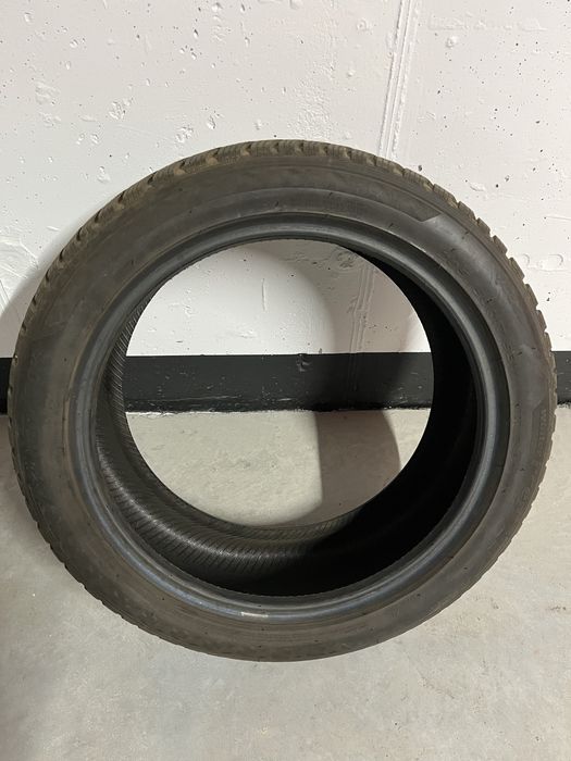 Opona zimowa 205/50 R17 Hancook
