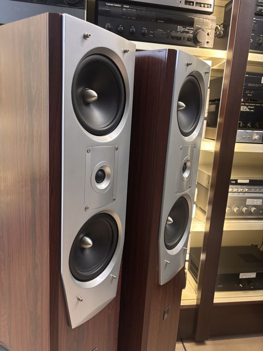 Kolumny M Audio HTS 501
