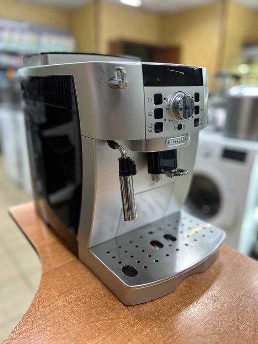 Кавомашина DeLonghi
ECAM 22.110 SB  з Німечинни Б\В