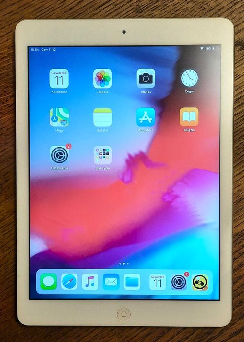 TABLET Apple iPad Air 9,7" 16GB biały & srebrny BDB STAN 100% SPRAWNY