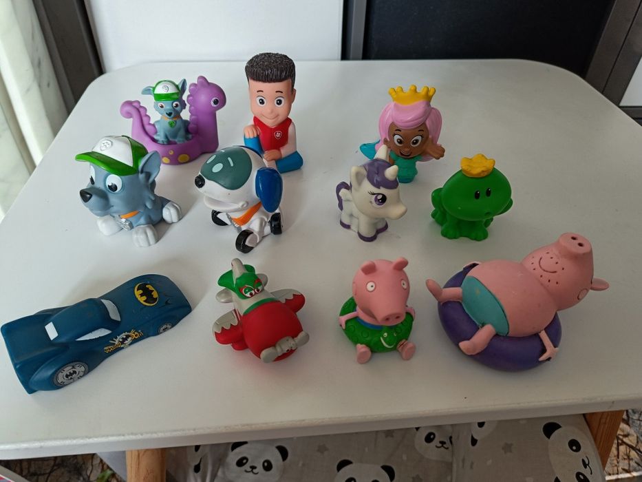 Zestaw gumowych zabawek syrenka kucyk świnka Peppa