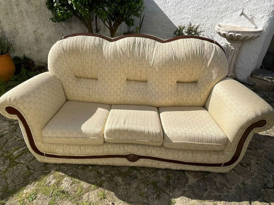 Vendo sofá 3 lugares + 2 cadeirões
