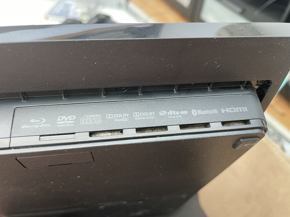 Ps3 Completa + 2 comandos + 1 Jogo