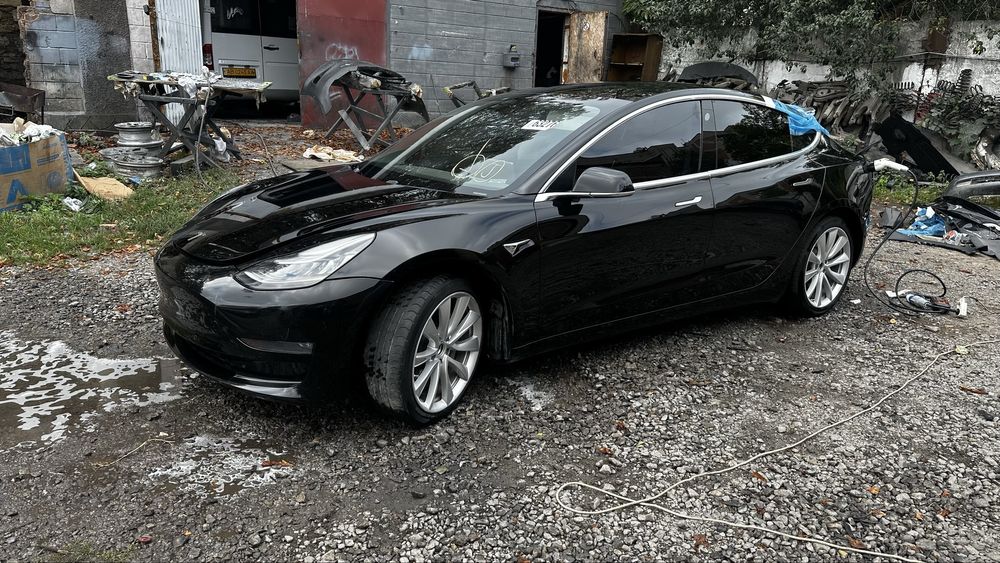 Підрамник тесла 3, S