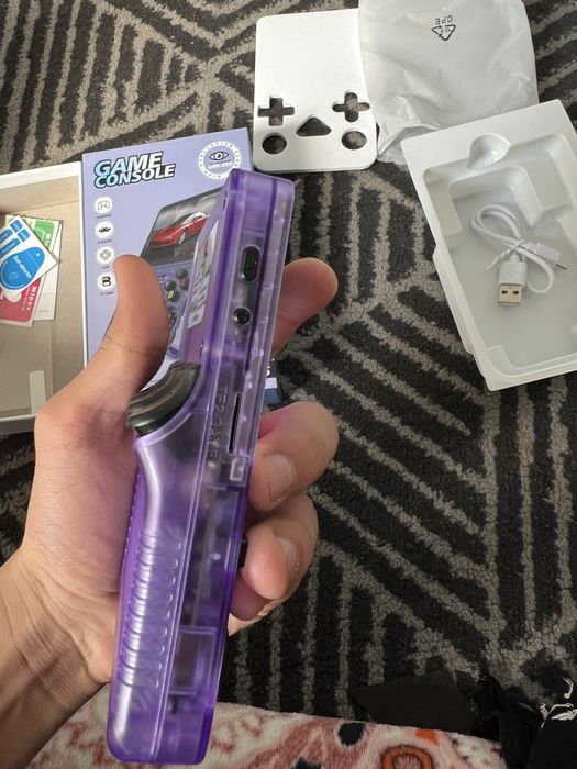 Consola Portátil Retro R36S - Roxa Transparente