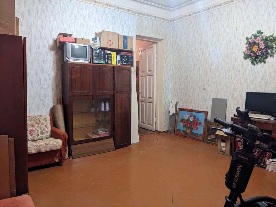 3-к .велика сталінка низ пр.Мазепи