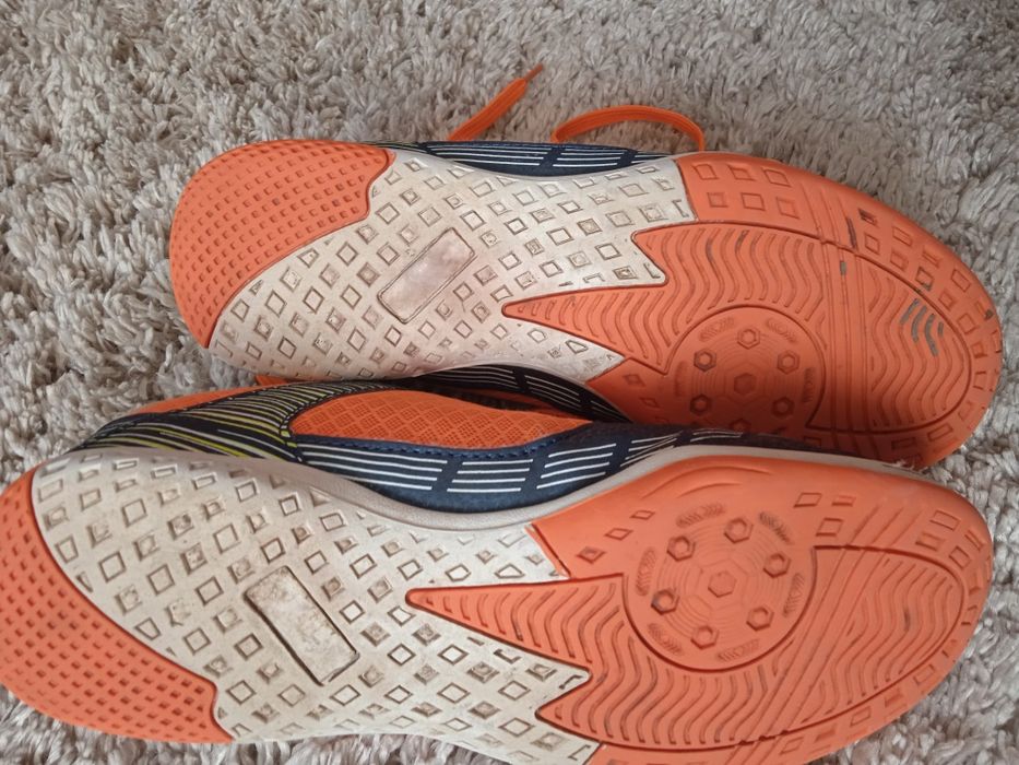 Кросівки для хлопця