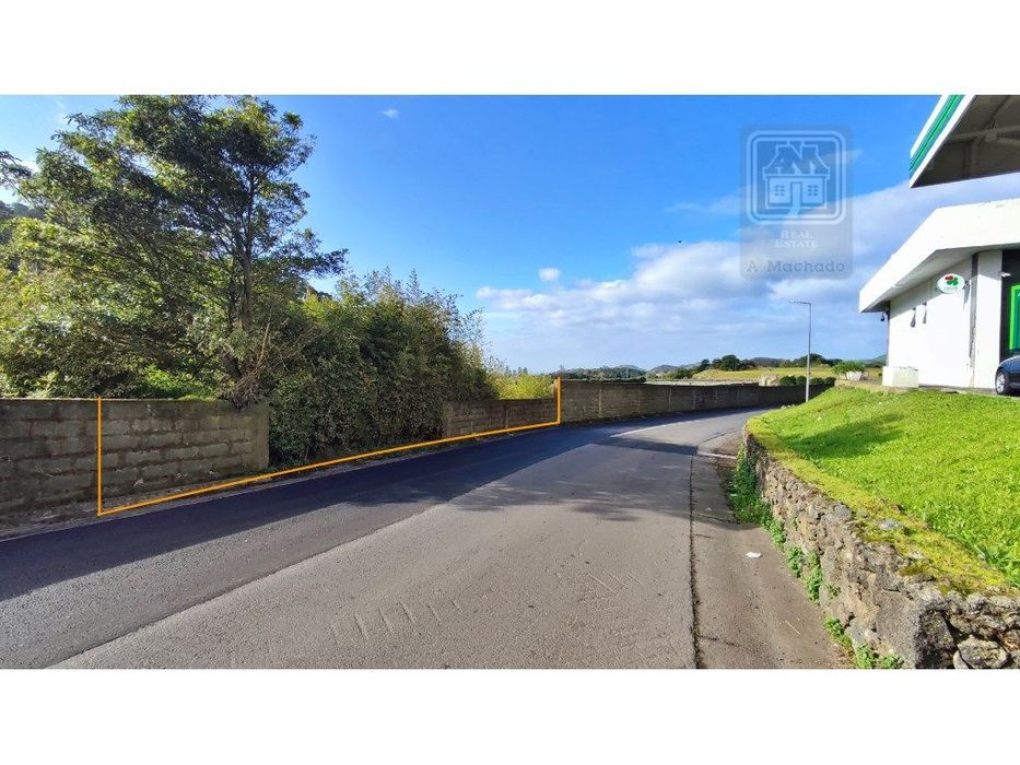 TERRENO para construção junto ao Azores Parque, São Roque, Ponta De...