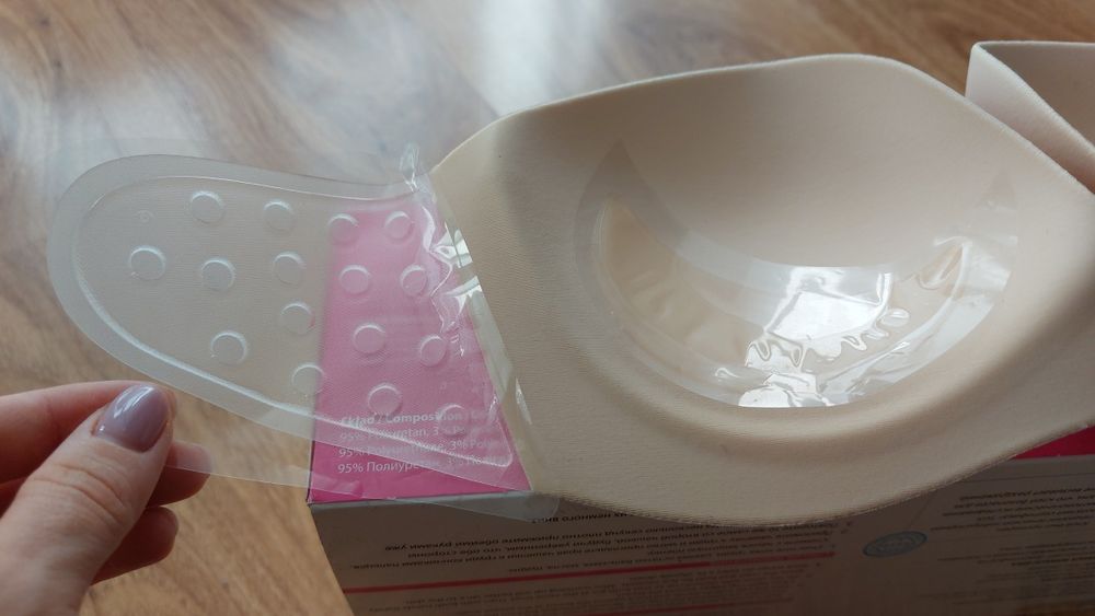 Biustonosz samonośny Julimex Wings bra miseczka B