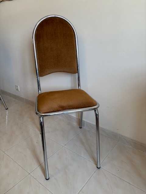 Conjunto seis cadeiras, com estofo aveludado