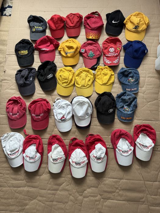 Кепки дорослі і дитячі.