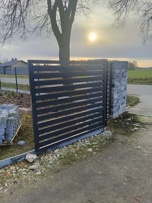 Brama wjazdowa jak nowa 1,76x 4,25