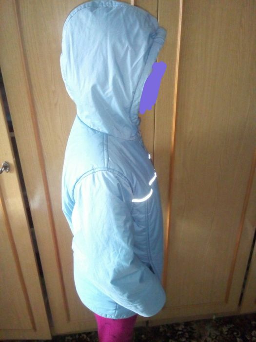 Курточка на девочку теплая