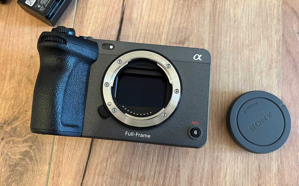 Kamera Sony FX3, bardzo zadbana, dodatkowe baterie i ładowarki