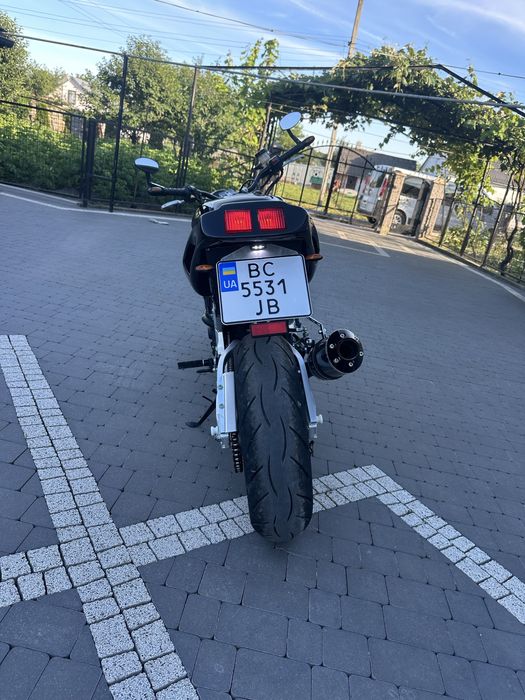 Suzuki GSX-R750