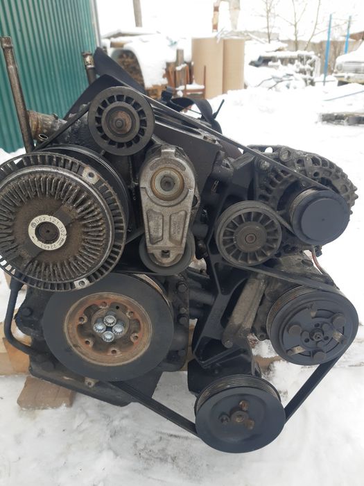 Блок двигуна 2.8 LT 35