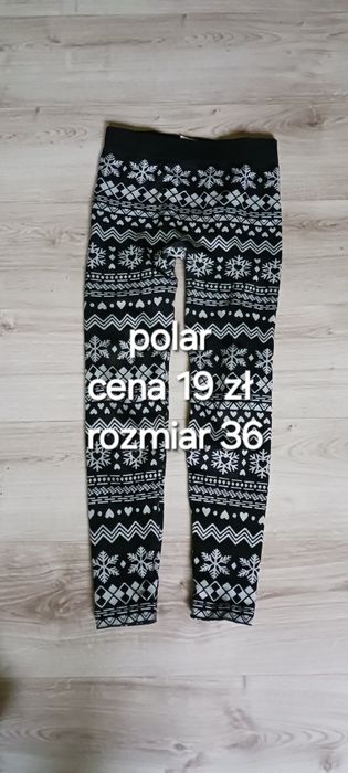 Czarna wsuwana prążkowana bluza z kapturem Pull&Bear rozm.XL