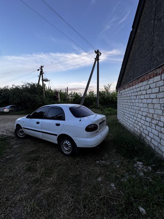 В продаже ланос 1,5 AVTOMAT