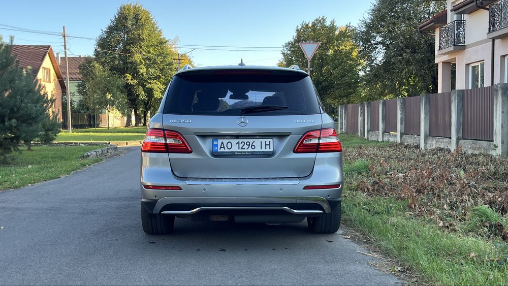 Mercedes-Benz ML350 2012 пневмо 3.0 diz