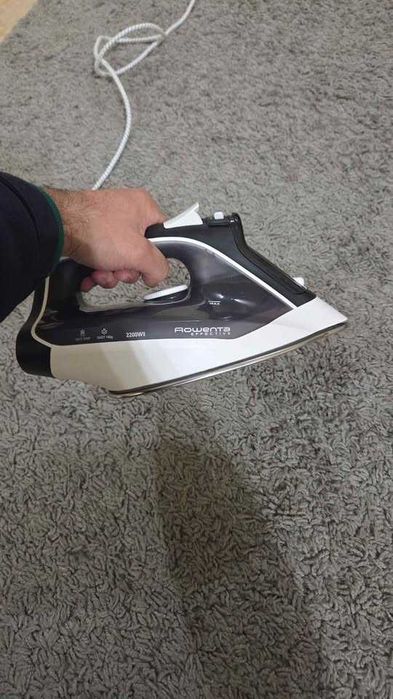 Ferro a vapor Rowenta