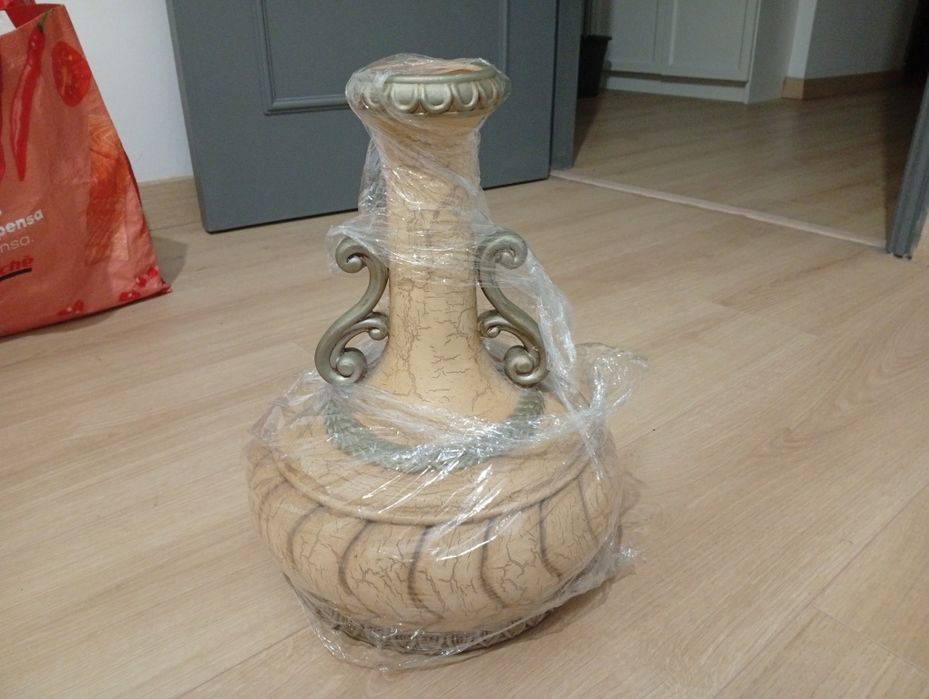 Jarro decorativo Fadecol porcelana vintage