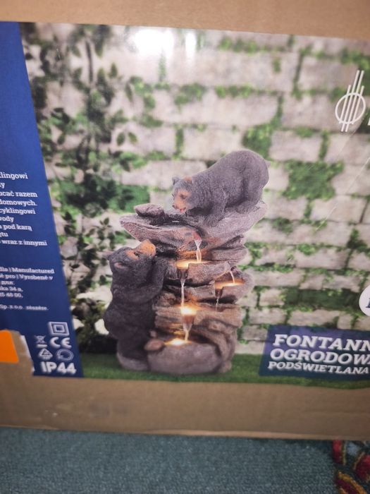 Nowa DUŻA fontanna ogrodowa Niedźwiedź 72 cm podświetlenie 4 LED niedźwiadki