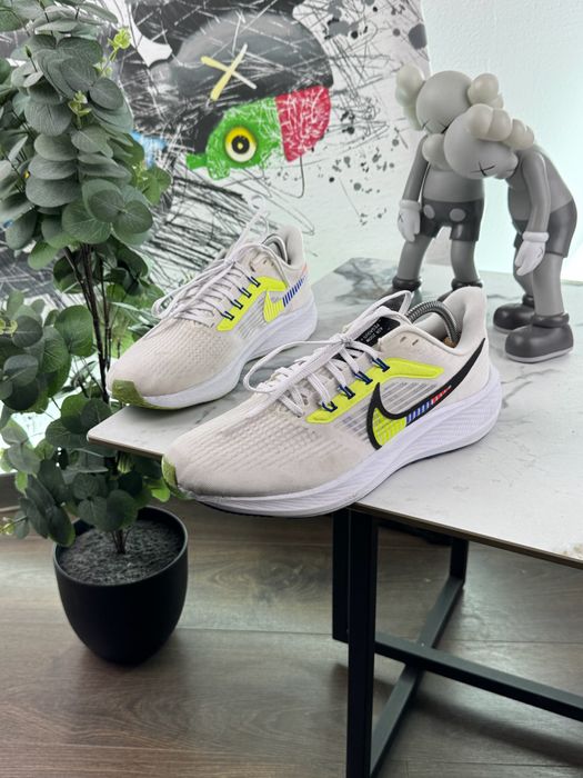 Кросівки Nike Air Zoom Pegasus 39 42 розмір Е14205