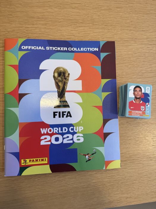 Bundle 200 cromos diferentes +caderneta