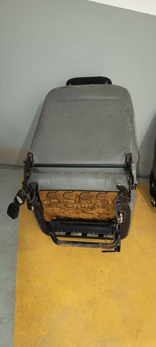 Corsa A bancos condutor e passageiro