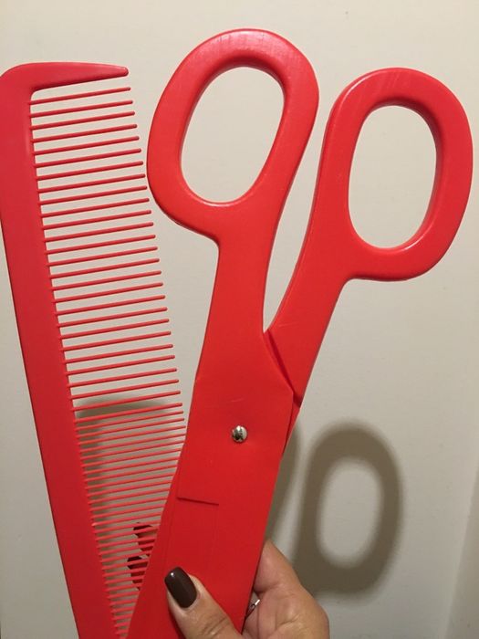 Giant Comb and Scissors64409379405955120