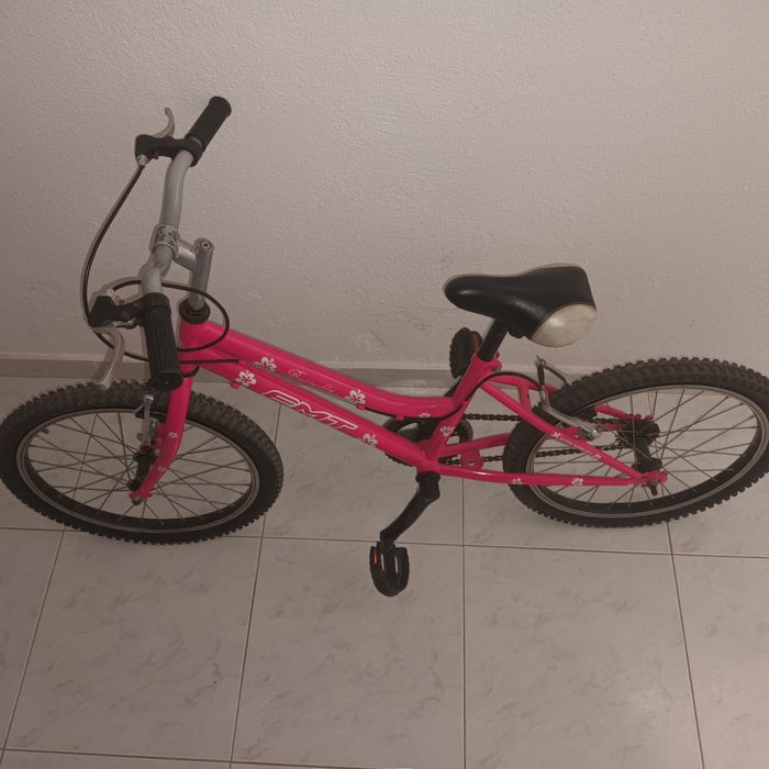 Bicicleta  cor de rosa