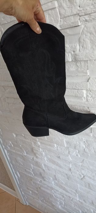 Sprzedam nowe Kowbojki