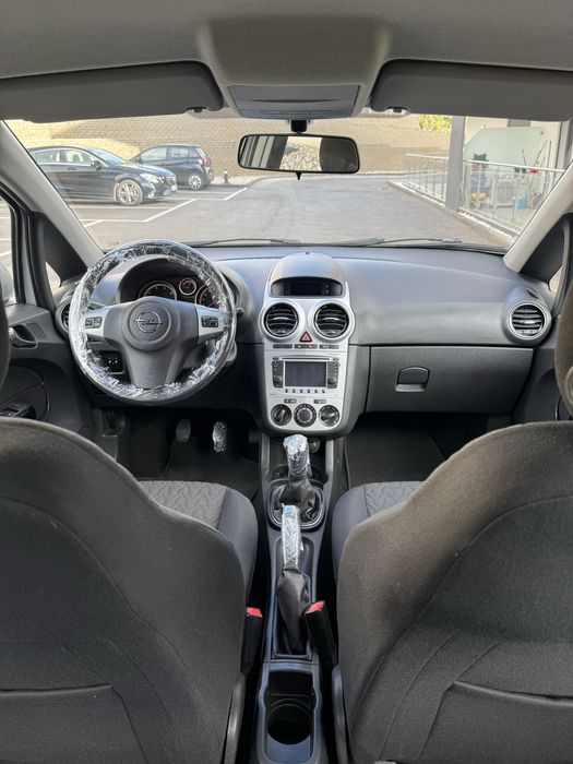 2013 • 168 mil km • 02 Donos • 1.3 Gasóleo ECOFLEX • 95 cv • GPS