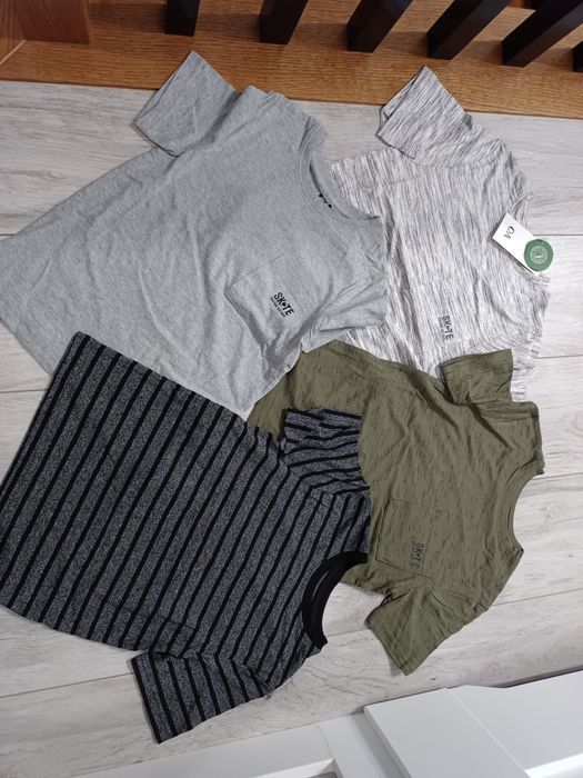 Nowy 4pak podkoszulki t-shirty 122/128 C&A
