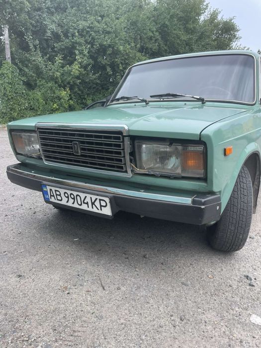 Жигуль ВАЗ 2107.