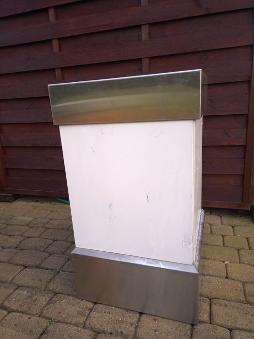 Kosz na śmieć że stali KO