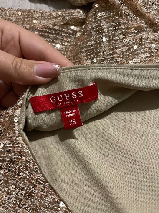 Vestido de lantejoulas Guess