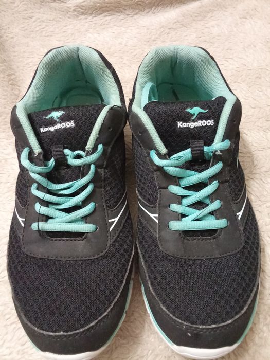 чоловічі кросівки