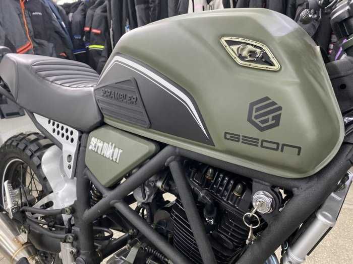 Мотоцикл GEON SCRAMBLER 250сс
