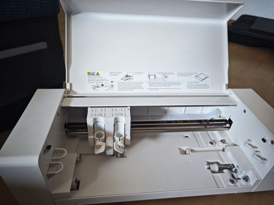 Ploter Silhouette Curio