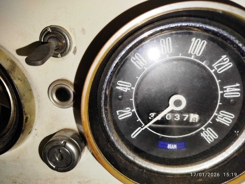 Relíquia sobre rodas - Carro antigo original