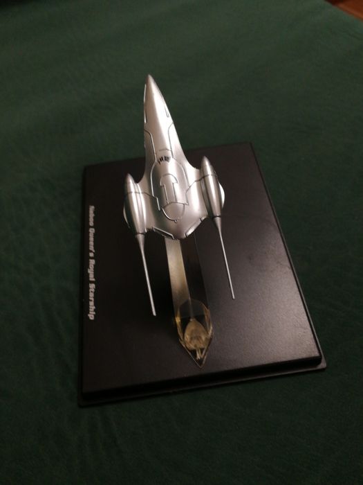 STAR WARS - Miniatura Naboo Royal Starship
