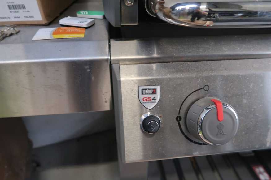 Газовий гриль Weber GENESIS II (вживаний)