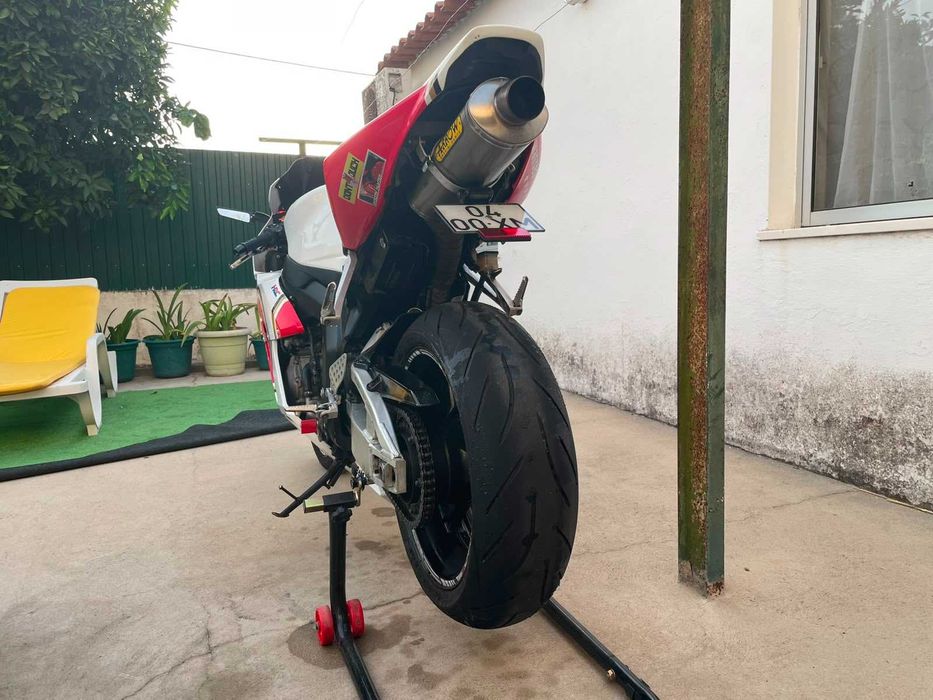 Honda CBR 1000RR 2004 (SC57)